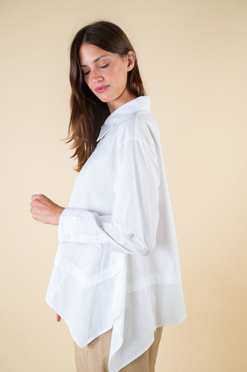 Asymmetrisches Hemd